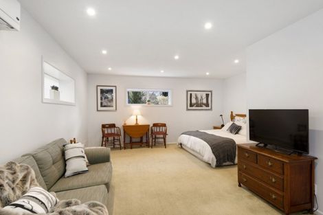 Photo of property in 21 Highfield Place, Avonhead, Christchurch, 8042