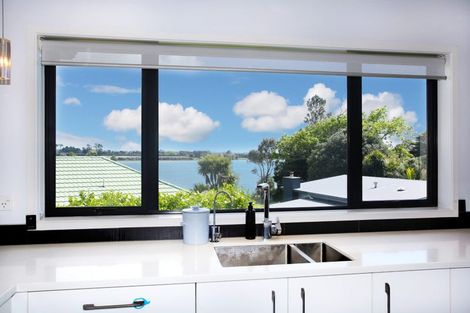 Photo of property in 114f Sandspit Road, Waiuku, 2123