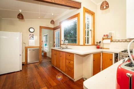 Photo of property in 44 Mills Road, Brooklyn, Wellington, 6021