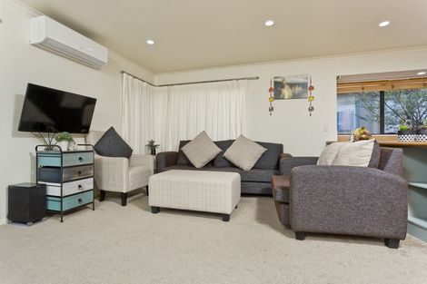 Photo of property in 3/17 Matata Street, Blockhouse Bay, Auckland, 0600