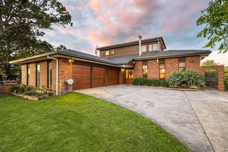 Photo of property in 32 Cockle Bay Road, Cockle Bay, Auckland, 2014