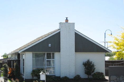 Photo of property in 99 Farquhars Road, Redwood, Christchurch, 8051