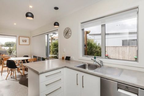 Photo of property in 88b Pioneer Road, Moturoa, New Plymouth, 4310