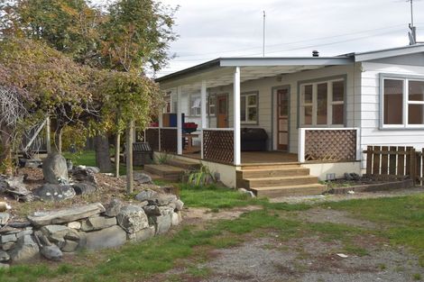 Photo of property in 35 Jollie Road, Twizel, 7901