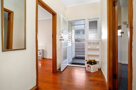 Photo of property in 7 Huia Street, Petone, Lower Hutt, 5012