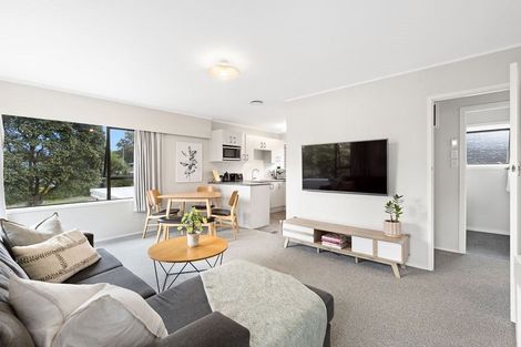 Photo of property in 1/20 Gladys Avenue, Glenfield, Auckland, 0629