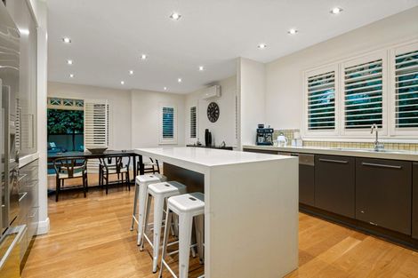 Photo of property in 270 Hurstmere Road, Takapuna, Auckland, 0622