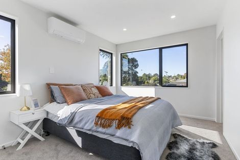 Photo of property in 16b Meadway, Sunnyhills, Auckland, 2010