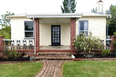 Photo of property in 23 Garden Street, Lumsden, 9730