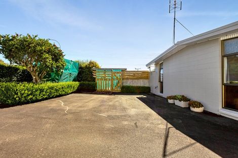 Photo of property in 71 Cumberland Street, Welbourn, New Plymouth, 4312