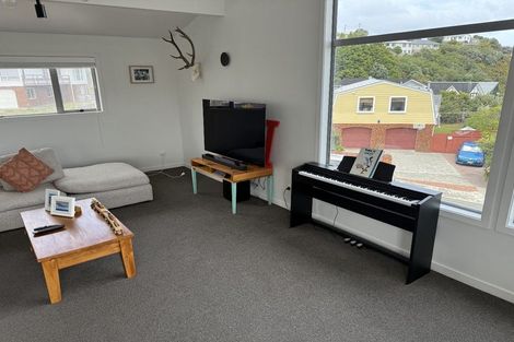 Photo of property in 3 Rydal Place, Southgate, Wellington, 6023