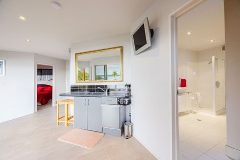 Photo of property in 4b Seapoint Road, Bluff Hill, Napier, 4110