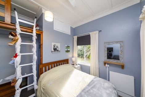 Photo of property in 16 Lyon Street, Marton, 4710