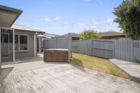 Photo of property in 8 Owhatiura Drive, Lynmore, Rotorua, 3010