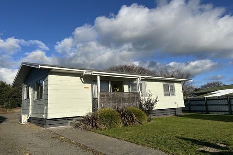 Photo of property in 17 Baillie Crescent, Carterton, 5713