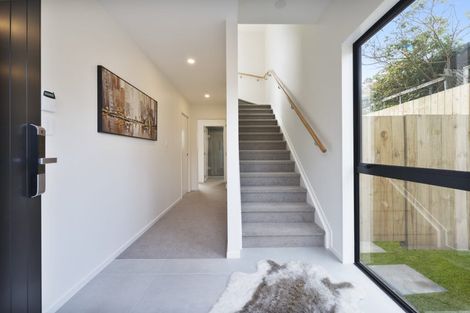 Photo of property in 8/6 Shakespeare Road, Milford, Auckland, 0620