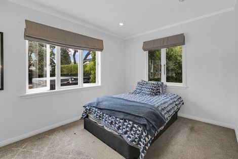 Photo of property in 8 St Michaels Avenue, Point Chevalier, Auckland, 1022