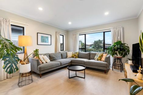Photo of property in 99 Vinistra Road, Huapai, Kumeu, 0810