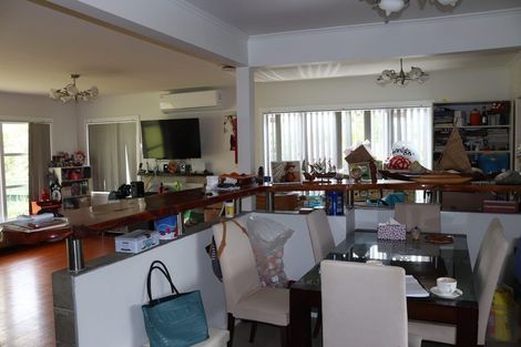 Photo of property in 1/44 College Road, Northcote, Auckland, 0627