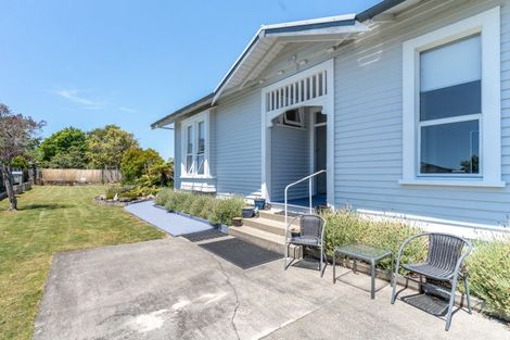 Photo of property in 9 Garrison Street, Carterton, 5713