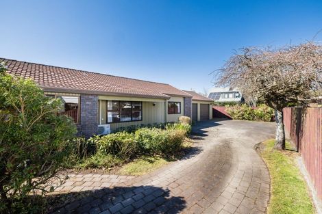 Photo of property in 68 Chedworth Avenue, Chedworth, Hamilton, 3210