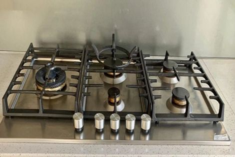 Photo of property in 98 Cardiff Road, Pakuranga, Auckland, 2010