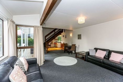 Photo of property in 28b Riversdale Drive, Merrilands, New Plymouth, 4312