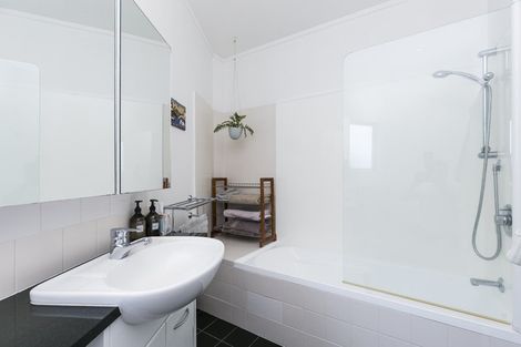 Photo of property in Atlas House, 12/22 Ghuznee Street, Te Aro, Wellington, 6011