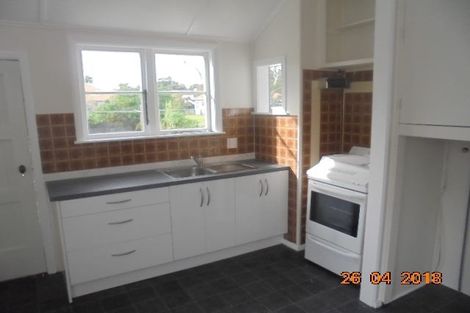 Photo of property in 17 Hall Crescent, Epuni, Lower Hutt, 5011