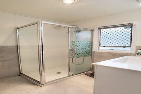 Photo of property in 16 Redoubt Road, Goodwood Heights, Auckland, 2105