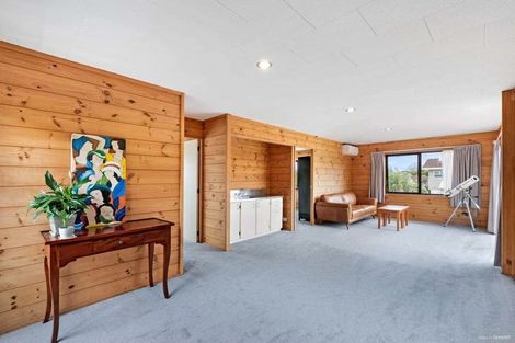 Photo of property in 151 Chivalry Road, Glenfield, Auckland, 0629