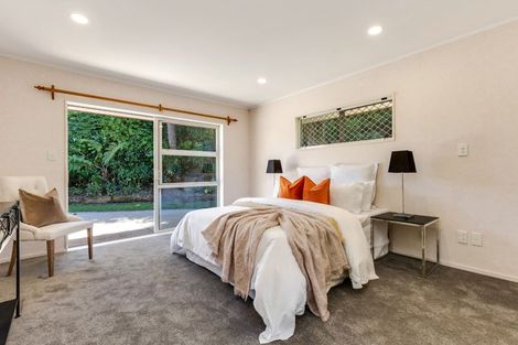 Photo of property in 10 Stewart Gibson Place, Manurewa, Auckland, 2105