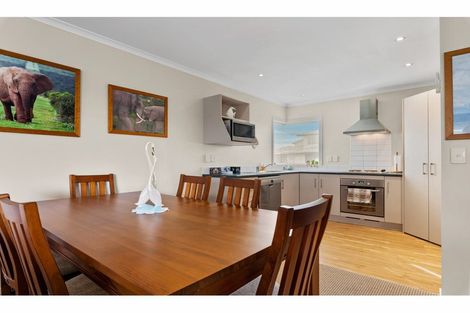 Photo of property in 35/64 Kawaha Point Road, Kawaha Point, Rotorua, 3010