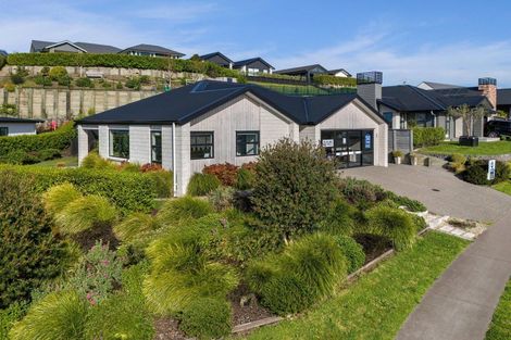 Photo of property in 1 Ridge Drive, Omokoroa, 3114