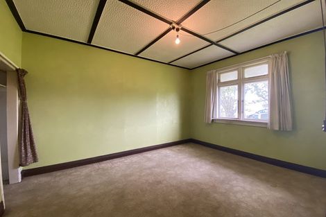 Photo of property in 6 Strange Street, Waitara, 4320