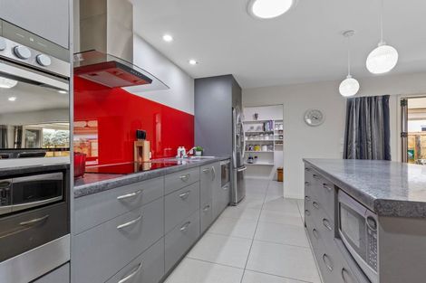 Photo of property in 6 Excelsa Place, Papamoa Beach, Papamoa, 3118