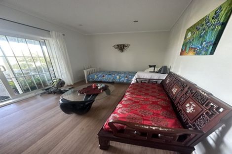 Photo of property in 39 Macnay Way, Murrays Bay, Auckland, 0630