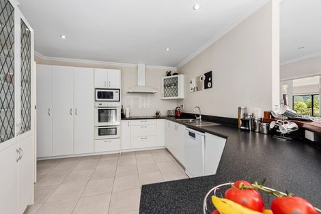 Photo of property in 74b Heretaunga Square, Silverstream, Upper Hutt, 5019