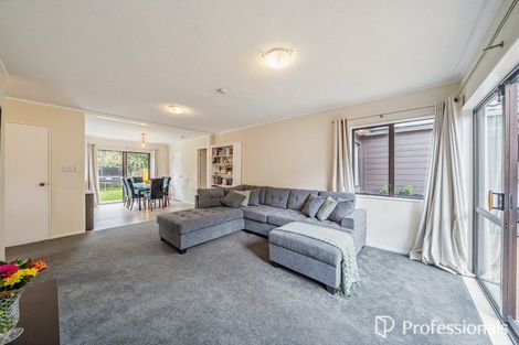 Photo of property in 13 Otamarau Grove, Maungaraki, Lower Hutt, 5010