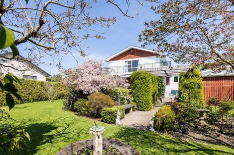Photo of property in 39 Lucknow Road, Havelock North, 4130
