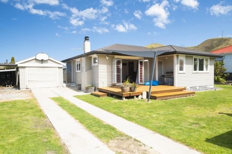 Photo of property in 7 Duke Street, Tamarau, Gisborne, 4010