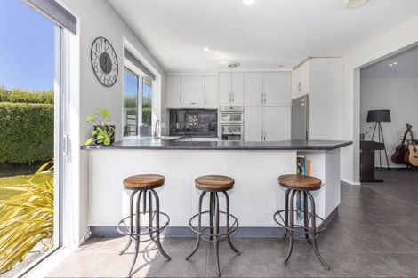 Photo of property in 9 Ayr Place, Papakowhai, Porirua, 5024
