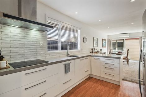 Photo of property in 3 Rachel Place, Avonhead, Christchurch, 8042