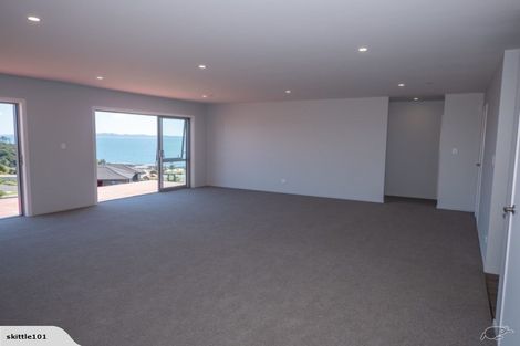 Photo of property in 3 Sunrise Place, Cable Bay, 0420