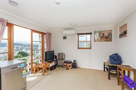 Photo of property in 5/60 Fairlie Terrace, Kelburn, Wellington, 6021