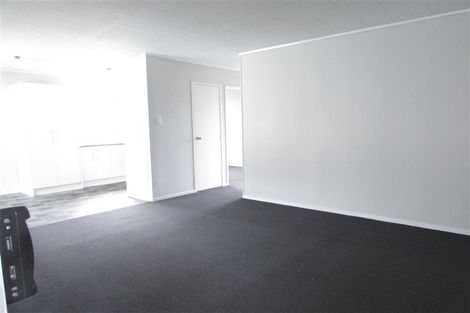 Photo of property in 72 Parrs Cross Road, Henderson, Auckland, 0612