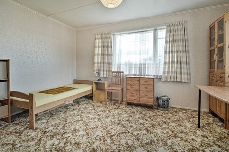 Photo of property in 110 Warwick Road, Mayfair, Hastings, 4122