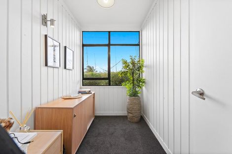 Photo of property in 32 Churchill Road, Cockle Bay, Auckland, 2014