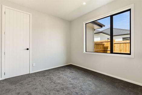 Photo of property in 8 Cutfield Lane, Kumeu, 0810