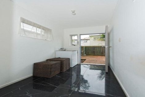 Photo of property in 3/47 Point Chevalier Road, Point Chevalier, Auckland, 1022